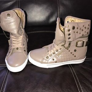 PASTRY -New Tan Sneakers -Size 6